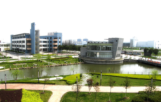 昆山登云科技職業學院